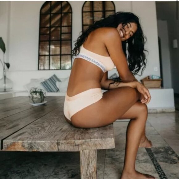 𝅺💗 4-Pack Mai NWT Cheeky Hipster Panties - Picture 2 of 13